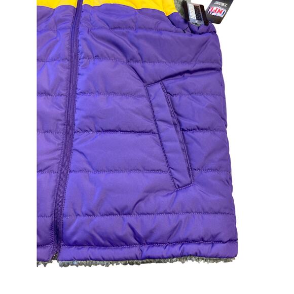 New with Tags NFL Team Apparel Women’s Extra Small Vikings Vest - Picture 5 of 13